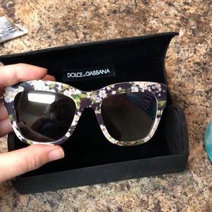 dolce & gabbana sunglasses